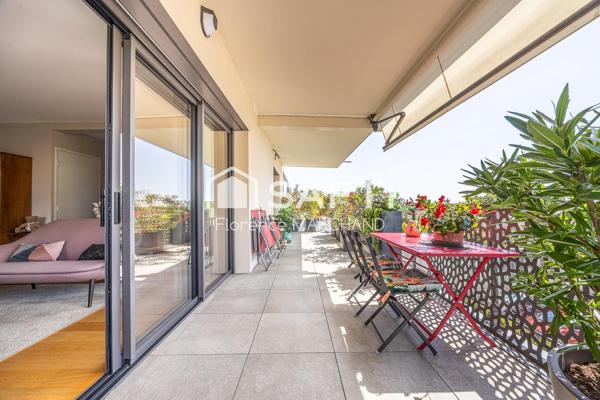 CENTRE VILLE SUPERBE T3 2 CH 1 BUREAU TERRASSES GARAGE
