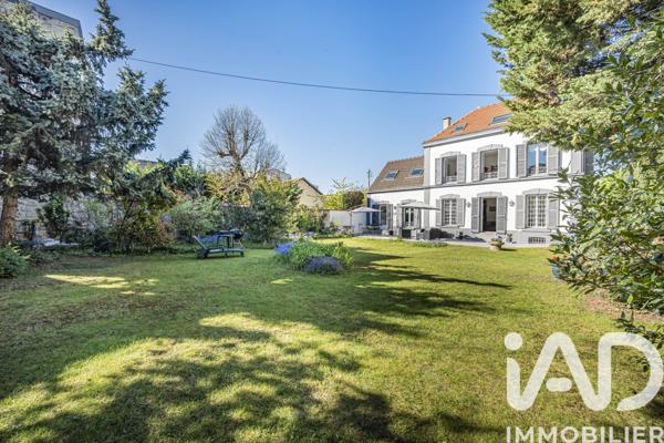 Maison à vendre 8 pièces 230 m² Bois-Colombes