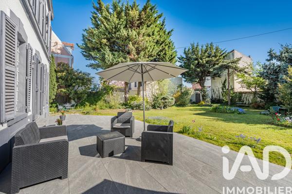 Maison à vendre 8 pièces 230 m² Bois-Colombes