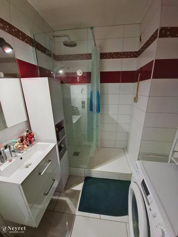 Opportunité à saisir pour investisseur, T5 de 98 m² avec locataire en place , au 5ème avec ascenseur, balcon,