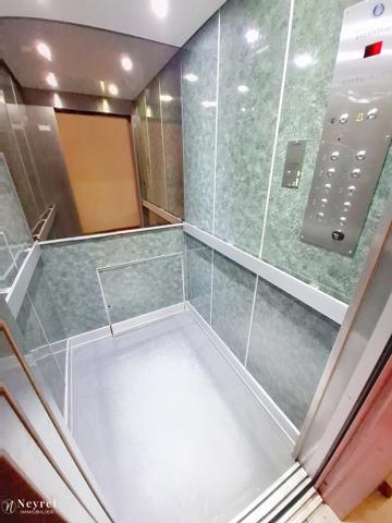 Opportunité à saisir pour investisseur, T5 de 98 m² avec locataire en place , au 5ème avec ascenseur, balcon,