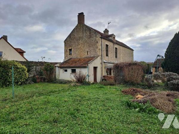 Exclusivement chez 1816 Notaires

Maison ancienne en pierre à rénover comprenant :

- rdc: ...