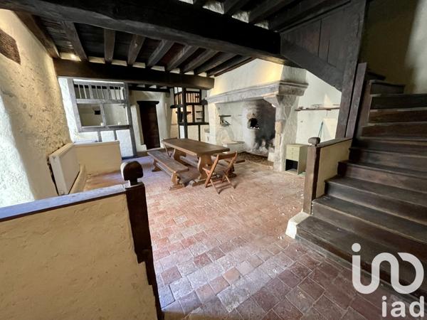 Maison 5 pièces de 140 m² à Saint-Benoît-du-Sault (36170)