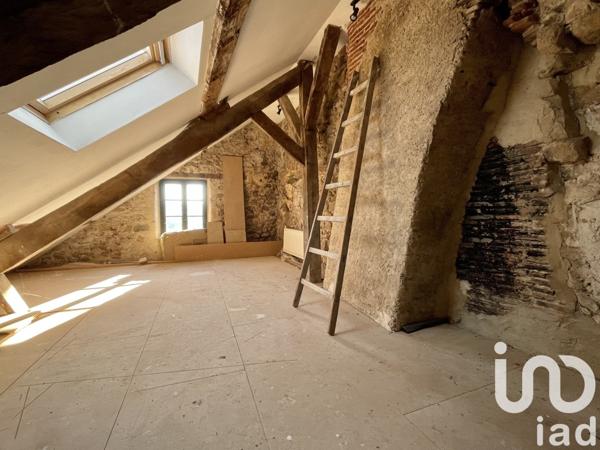 Maison 5 pièces de 140 m² à Saint-Benoît-du-Sault (36170)