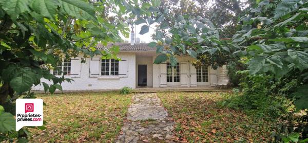 Maison de plain-pied de 120m² - 3 chambres - Dépendances - Terrain arboré de 2070m²