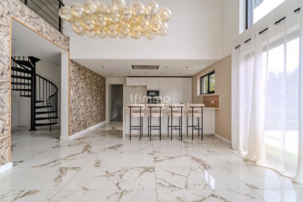 Maison récente 5 pièces 157 m² sur 6,40 ares