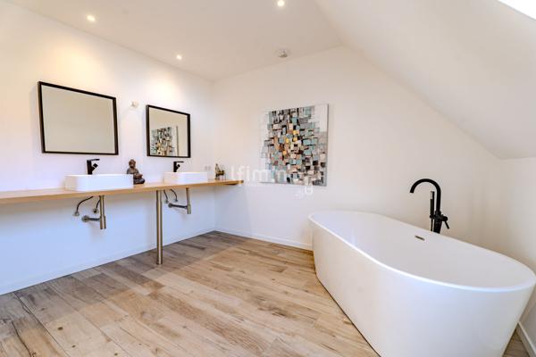 Maison récente 5 pièces 157 m² sur 6,40 ares