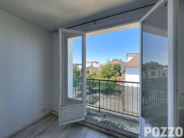 Appartement 2PP à rénover dernier étage Mondeville MONDEVILLE