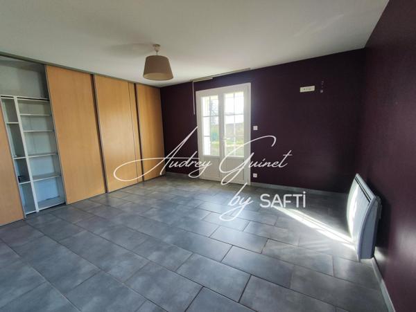 Maison avec dépendances et terrain divisible