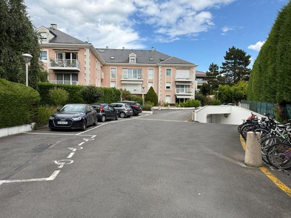 Appartement Ferney Voltaire centre , duplex de 110 m2, (92 m2 Carrez) .4 pièce(s)