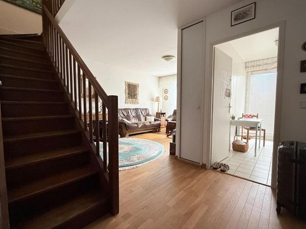 Appartement Ferney Voltaire centre , duplex de 110 m2, (92 m2 Carrez) .4 pièce(s)