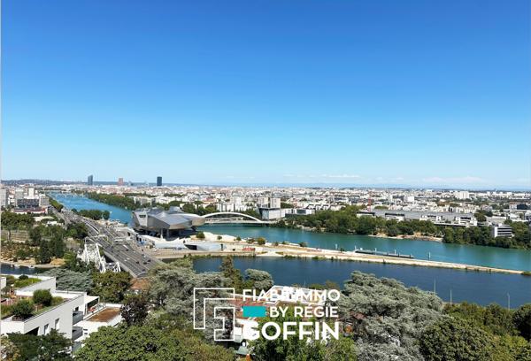 Appartement T3 - 96 m² - 3 pièces