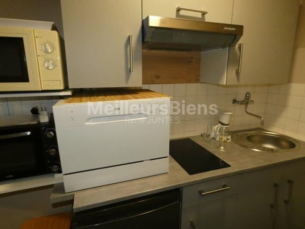 Charmant studio de 20m2 en centre ville - 2ème - petite copro