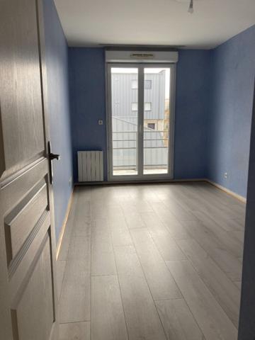 PALAIS DE JUSTICE - DANTON APPART. F3 67,68M2 avec ascenseur, balcons, garage 2 voitures