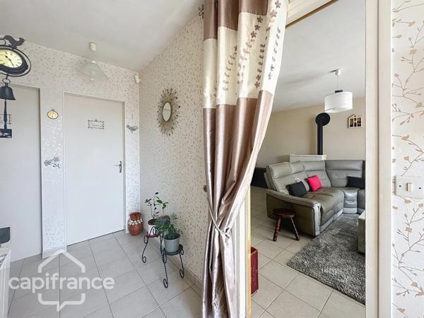 Maison LUMINEUSE sur sous-sol - quartier familial à deux pas de la place Lavault