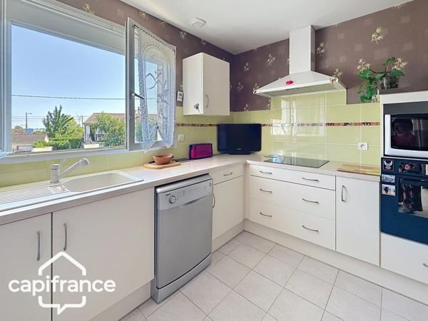 Maison LUMINEUSE sur sous-sol - quartier familial à deux pas de la place Lavault