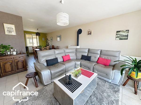 Maison LUMINEUSE sur sous-sol - quartier familial à deux pas de la place Lavault