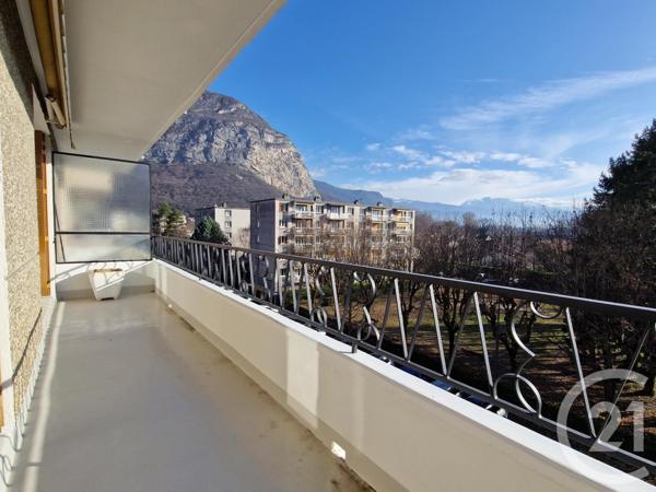 Appartement F4 à vendre  4 pièces - 70,71 m2 ST EGREVE - 38