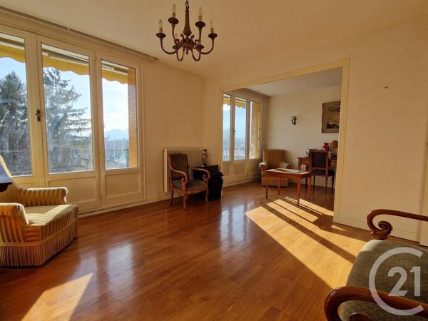 Appartement F4 à vendre  4 pièces - 70,71 m2 ST EGREVE - 38