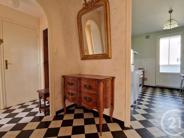 Appartement F4 à vendre  4 pièces - 70,71 m2 ST EGREVE - 38