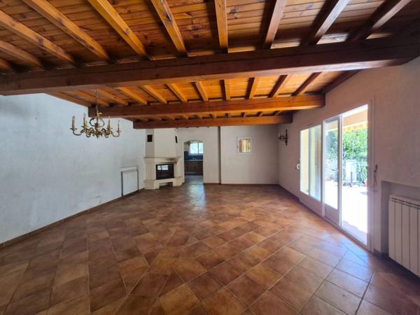 Maison à rénover. 5 pièces BAGNOLS EN FORET (83). 424 000 €