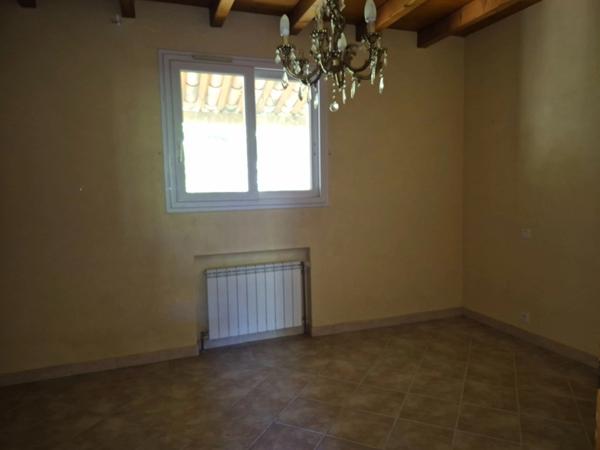 Maison à rénover. 5 pièces BAGNOLS EN FORET (83). 424 000 €