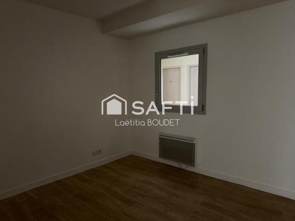 APPARTEMENT 1 CHAMBRE AVEC TERRASSE ET PLACE DE STATIONNEMENT