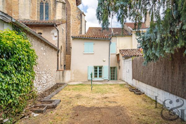 Immeuble de rapport locatif, 3 appartements à vendre à Villeneuve-sur-Lot