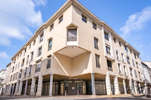 Appartement type 2 avec balcon à vendre à Villeneuve-sur-Lot 2 pièces 52 m2