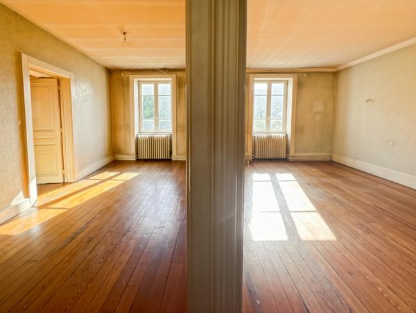 Reyrieux (01600) À Vendre – Appartement en plateau – Reyrieux