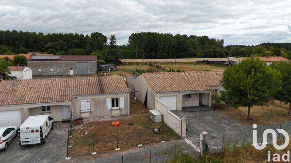 Maison à vendre 4 pièces 92 m² Saint-Jean-d'Angély