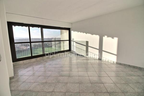 Appartement 4 pièces de 85 m2 avec balcon, cave et parking à vendre à ACHERES (78)
