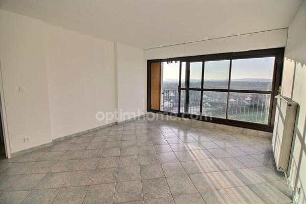 Appartement 4 pièces de 85 m2 avec balcon, cave et parking à vendre à ACHERES (78)