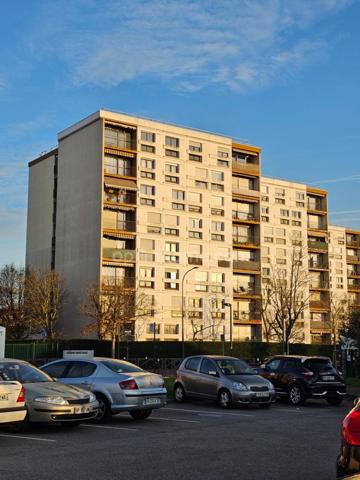 Appartement 4 pièces de 85 m2 avec balcon, cave et parking à vendre à ACHERES (78)