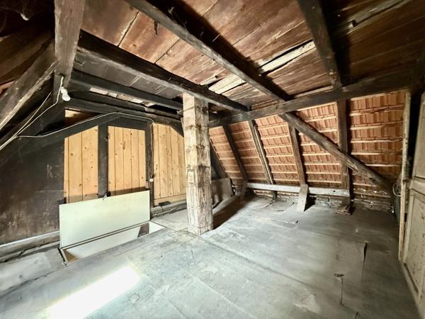 Maison de Ville 6 pièces 110m2 à Rénover 2 logements et Remise Centre