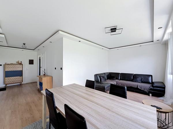 Appartement
         3 pièces
        - 67 m² 169 900 € *