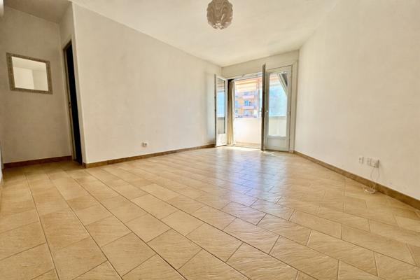 Palavas-les-Flots (34250) Palavas les flots Appartement T2 cave et parking