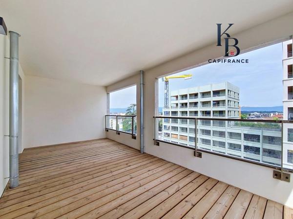Appartement à louer 3 pièces AMBILLY (74)