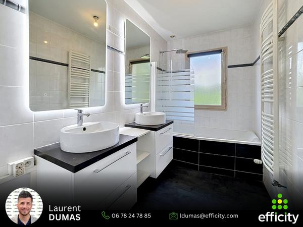 Maison
         5 pièces
        - 143 m² 480 000 € *