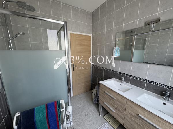 Maison 5 pièce(s) 3 chambre(s) 115 m²