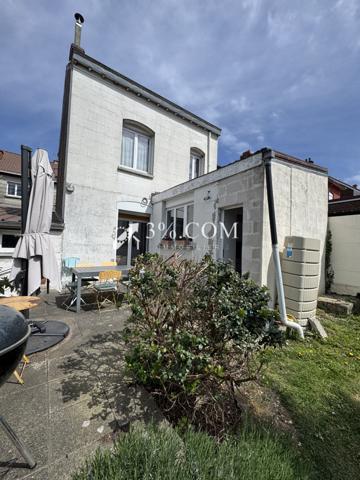 Maison 5 pièce(s) 3 chambre(s) 115 m²