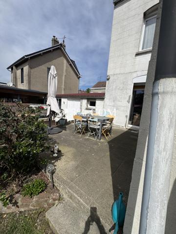 Maison 5 pièce(s) 3 chambre(s) 115 m²