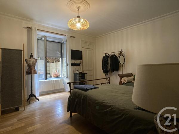 immeuble à vendre  940 m2 FOUGERES - 35