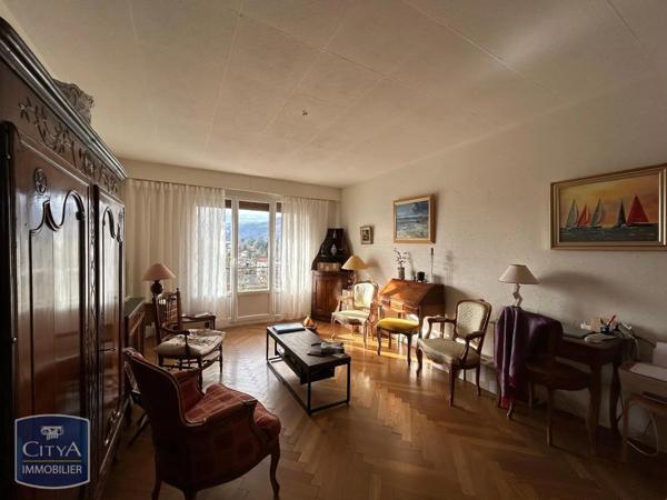 Appartement à louer 3 pièces 74m²