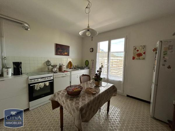 Appartement à louer 3 pièces 74m²