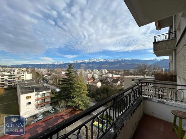 Appartement à louer 3 pièces 74m²