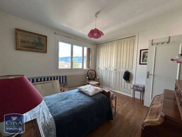 Appartement à louer 3 pièces 74m²