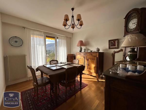 Appartement à louer 3 pièces 74m²