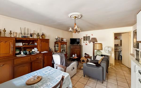 Maison à vendre    7 pièces •  Trélissac