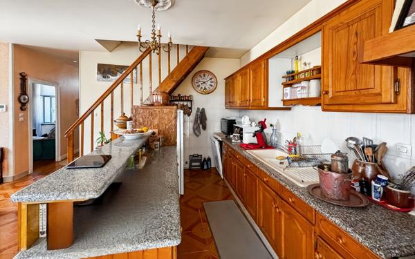 Maison à vendre    7 pièces •  Trélissac